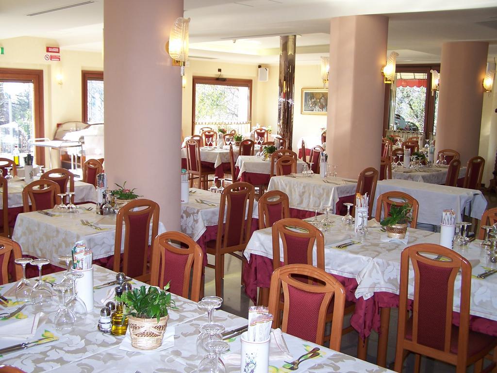 Hotel Ai Sette Nani Sistiana Exterior foto